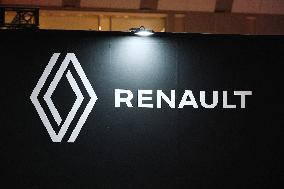 Renault signage and logo